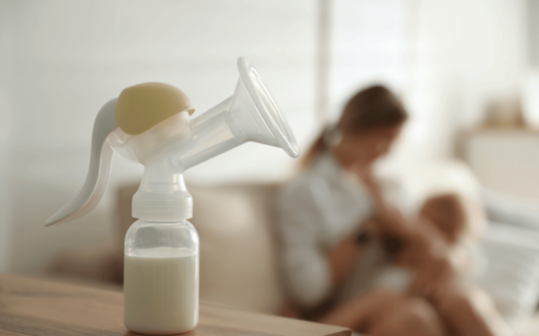 How to Combine Breastfeeding and Pumping Like a Pro