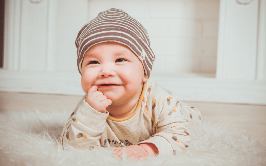 baby doing tummy time