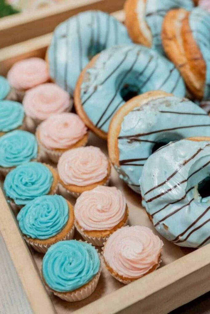 Gender reveal food - cupcakes and donuts