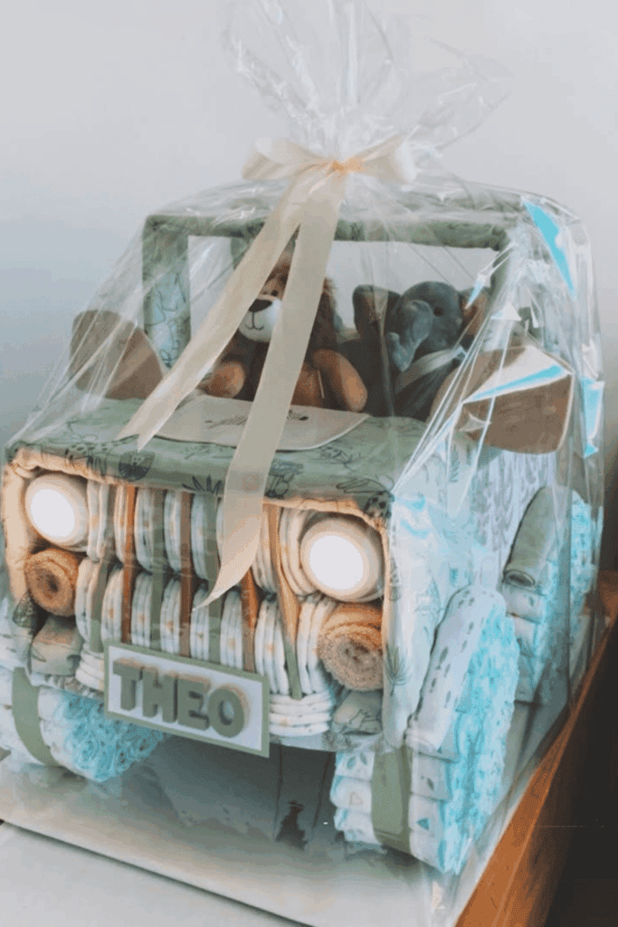 incredible Jeep-shaped diaper cake